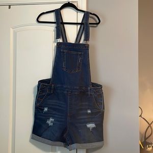 Short overalls in 2XL by wax jeans